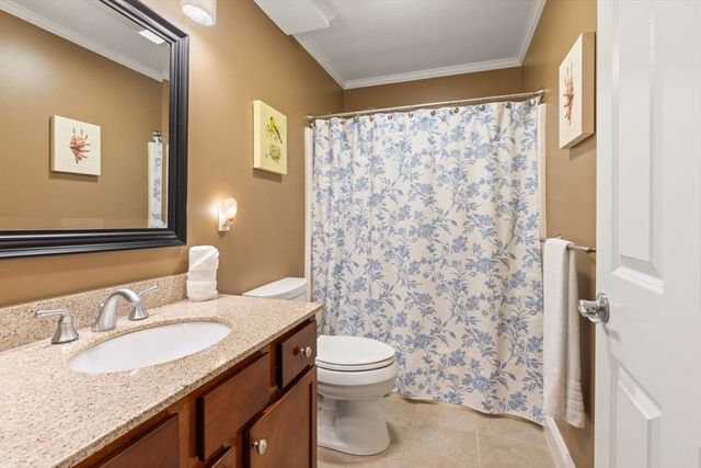121 Revere St G, Canton, MA 02021