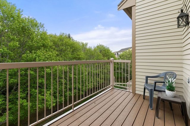 121 Revere St G, Canton, MA 02021