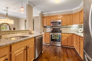 121 Revere St G, Canton, MA 02021