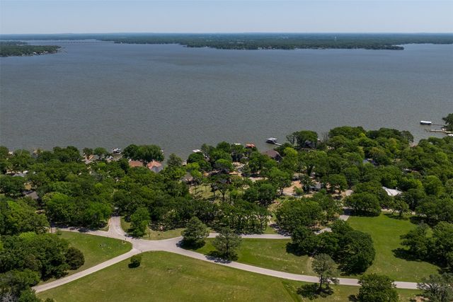 513 Winding Shore Drive, Tool, TX 75143