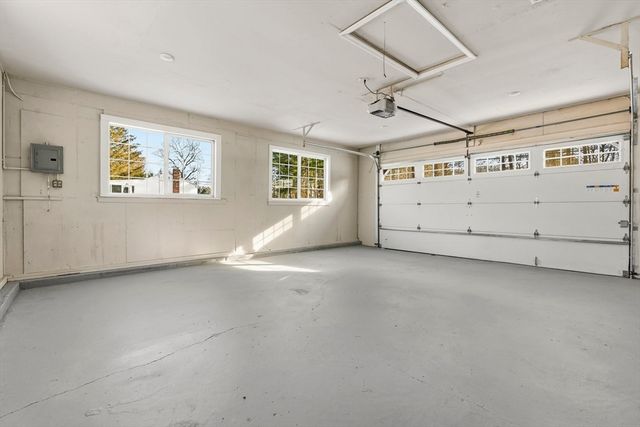 500 Franklin St, Wrentham, MA 02093