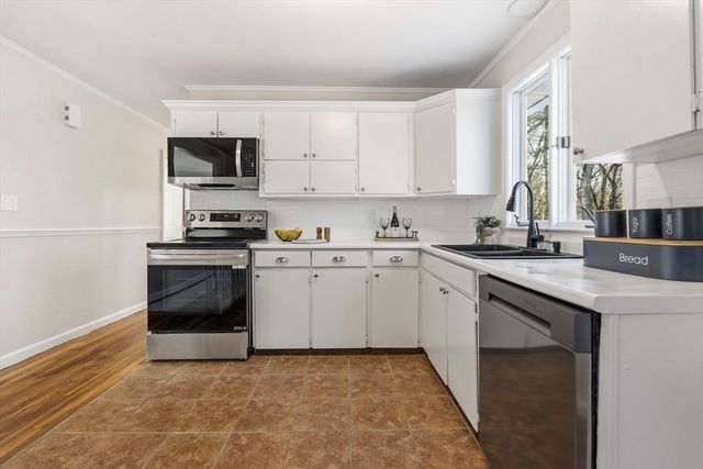 500 Franklin St, Wrentham, MA 02093