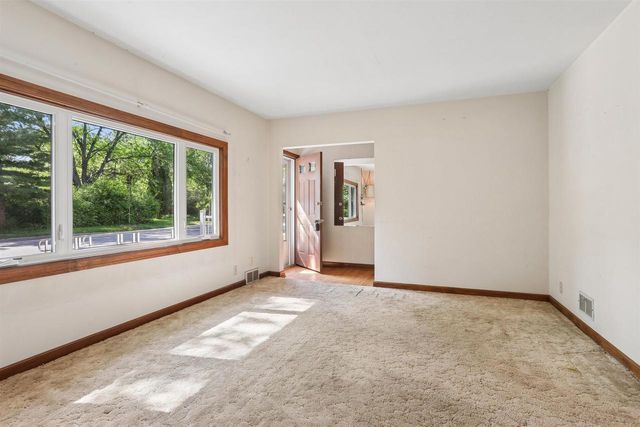 1124 WISCONSIN COURT, Appleton, WI 54911