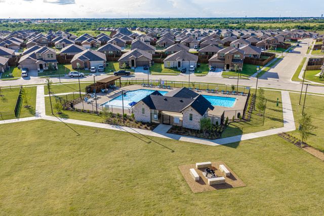2303 Peregrine Way, Crandall, TX 75114
