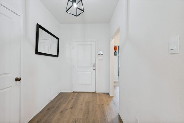 2303 Peregrine Way, Crandall, TX 75114