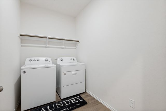 2303 Peregrine Way, Crandall, TX 75114