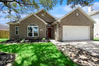 3702 Walden Drive, Pearland, TX 77584