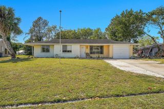 277 SW Kimball Circle, Port St Lucie, FL 34953