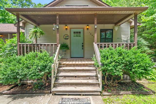 1844 Hogue Rd, Clarksville, TN 37040