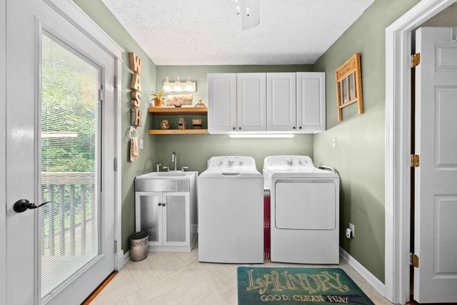 1844 Hogue Rd, Clarksville, TN 37040