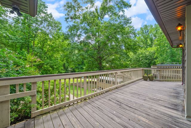 1844 Hogue Rd, Clarksville, TN 37040