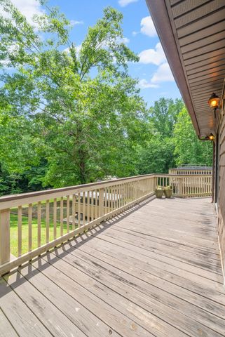 1844 Hogue Rd, Clarksville, TN 37040