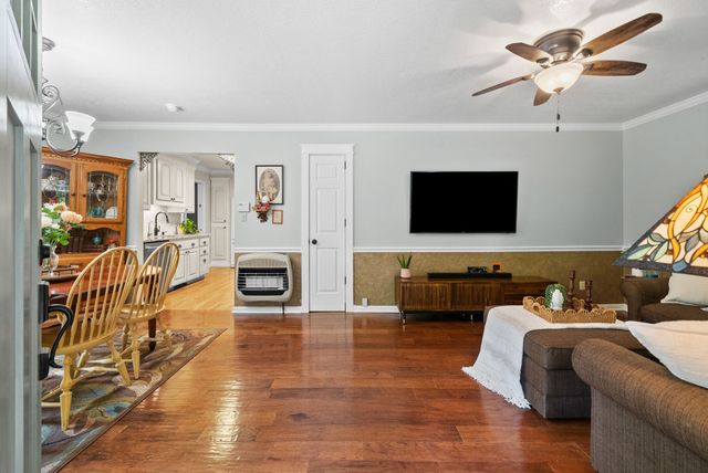 1844 Hogue Rd, Clarksville, TN 37040