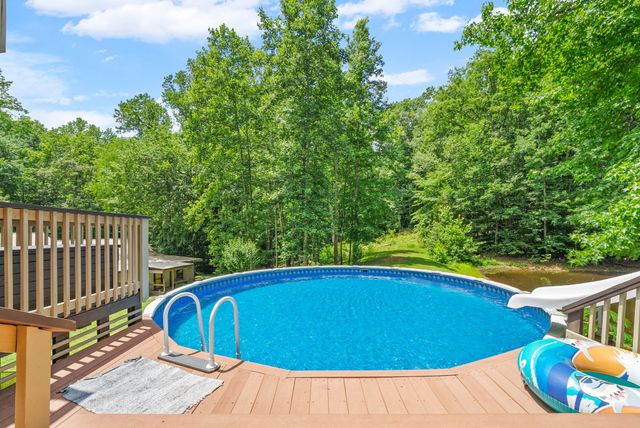 1844 Hogue Rd, Clarksville, TN 37040
