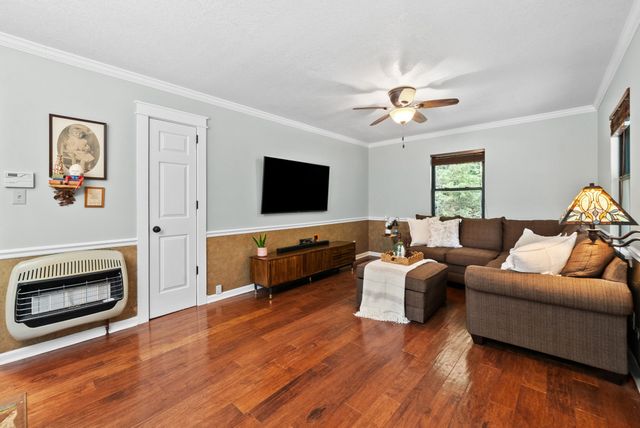 1844 Hogue Rd, Clarksville, TN 37040