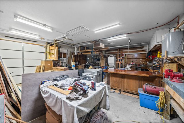 1844 Hogue Rd, Clarksville, TN 37040