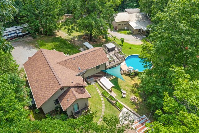 1844 Hogue Rd, Clarksville, TN 37040