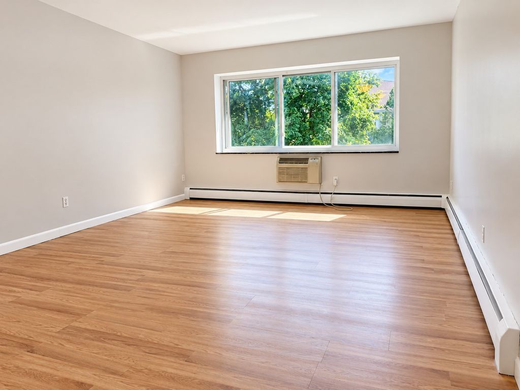 185 Salem Street 11, Medford, MA 02155