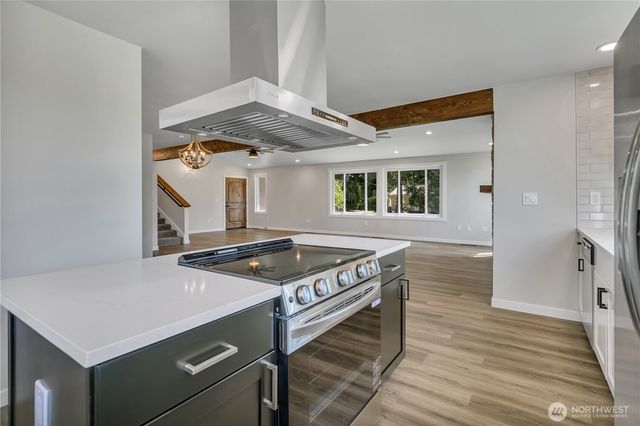 10528 25th Avenue E, Tacoma, WA 98445