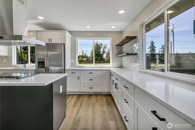 10528 25th Avenue E, Tacoma, WA 98445