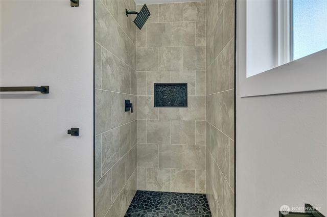 10528 25th Avenue E, Tacoma, WA 98445