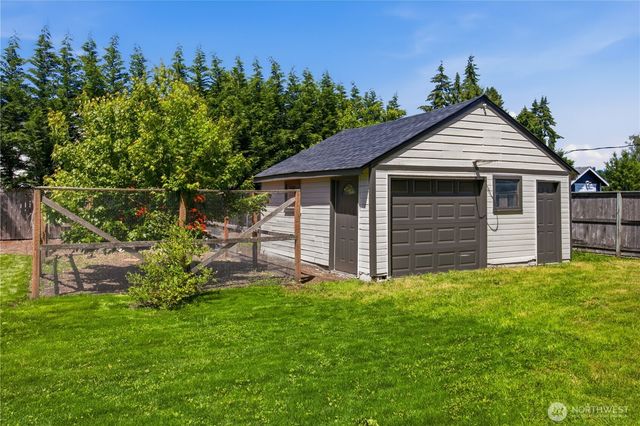 10528 25th Avenue E, Tacoma, WA 98445