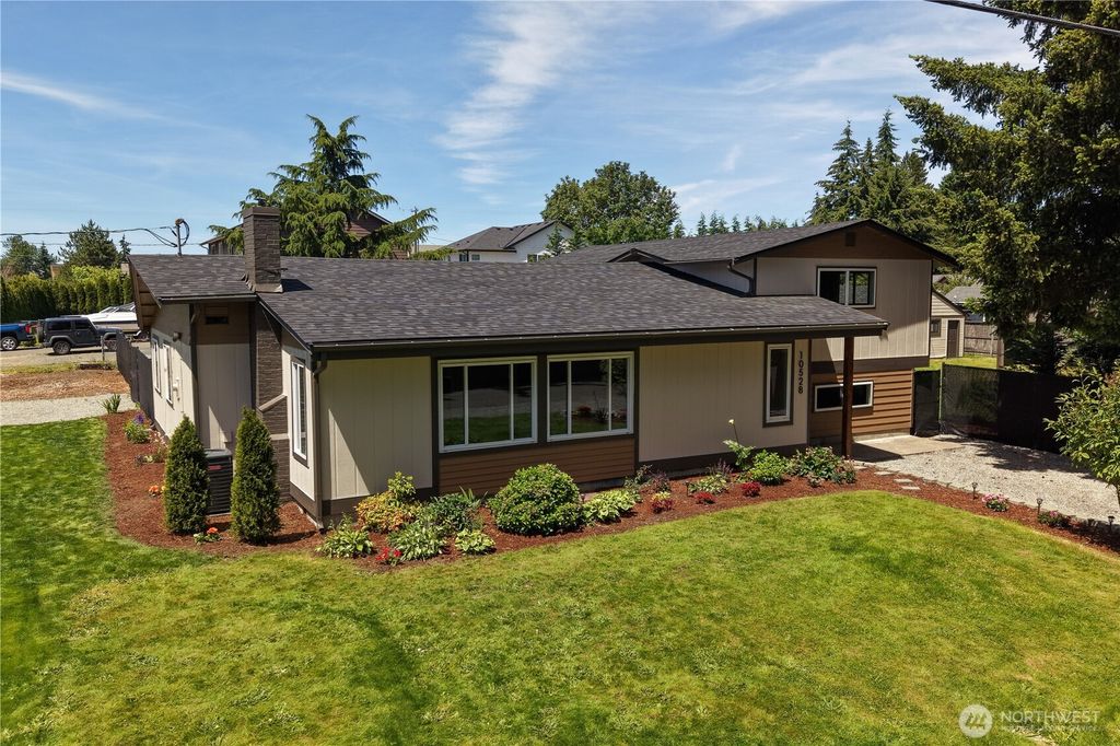 10528 25th Avenue E, Tacoma, WA 98445