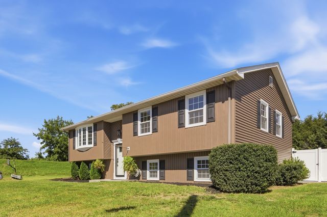 214 Dayton Street, Chicopee, MA 01013