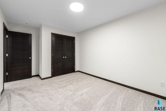 5507 W Liberator Cir Circle, Sioux Falls, SD 57107