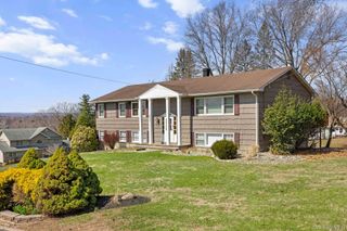 651 Andover Road, Valley Cottage, NY 10989