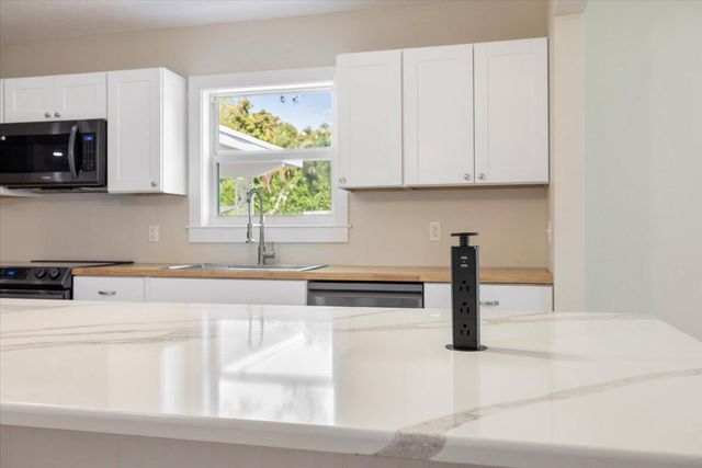 1835 24th Avenue, Vero Beach, FL 32960