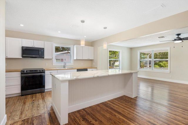 1835 24th Avenue, Vero Beach, FL 32960