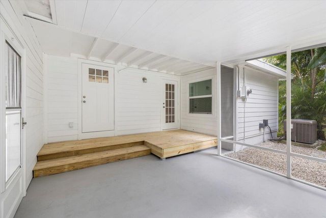 1835 24th Avenue, Vero Beach, FL 32960