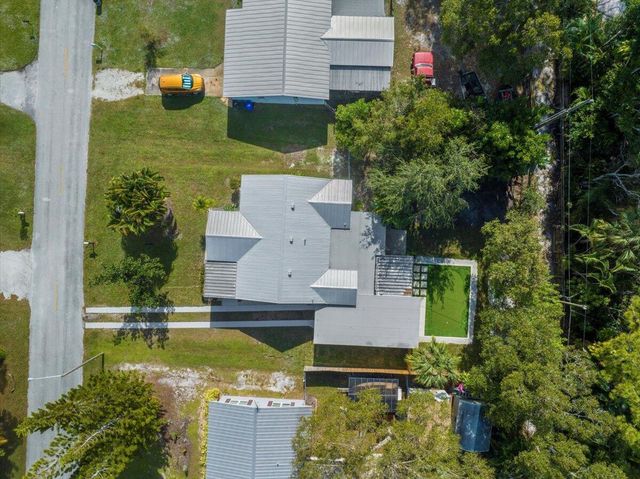 1835 24th Avenue, Vero Beach, FL 32960