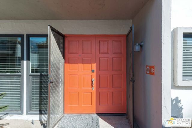 1720 E Camino Parocela, Palm Springs, CA 92264