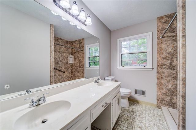 1311 Tsali Trail, Lake City, GA 30260