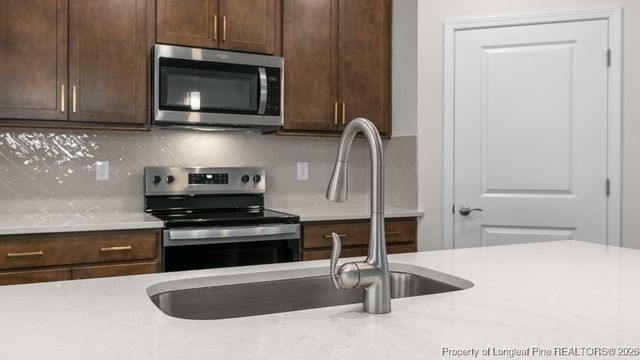 804 Fernwind Circle, Aberdeen, NC 28315