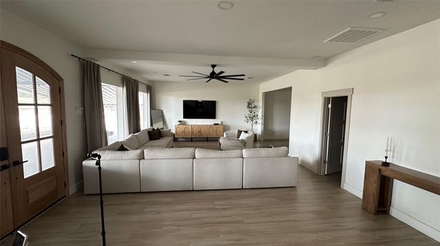 7399 County Road 215, Anderson, TX 77830