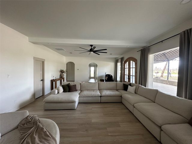 7399 County Road 215, Anderson, TX 77830