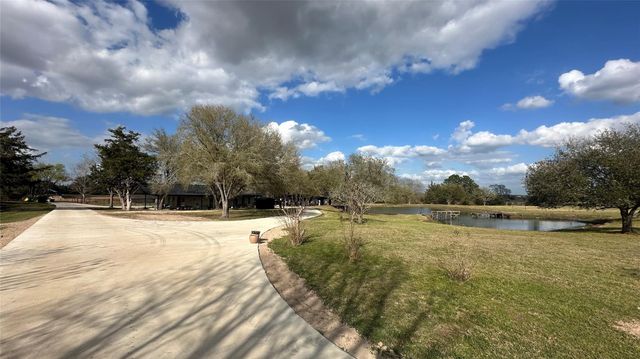 7399 County Road 215, Anderson, TX 77830