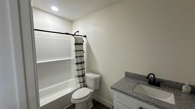 7399 County Road 215, Anderson, TX 77830