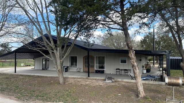 7399 County Road 215, Anderson, TX 77830