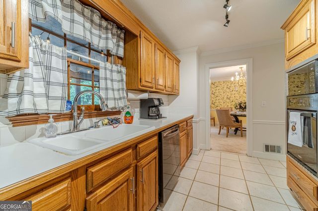 3316 Classic Drive, Snellville, GA 30078