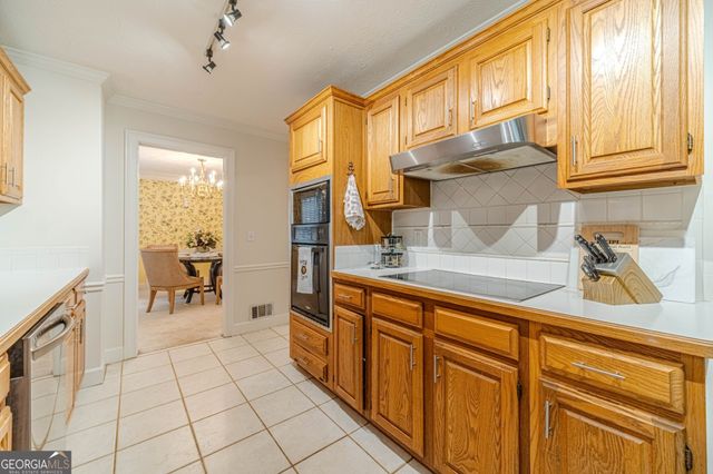 3316 Classic Drive, Snellville, GA 30078