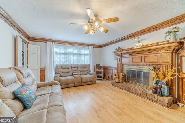 3316 Classic Drive, Snellville, GA 30078