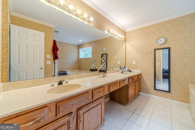3316 Classic Drive, Snellville, GA 30078