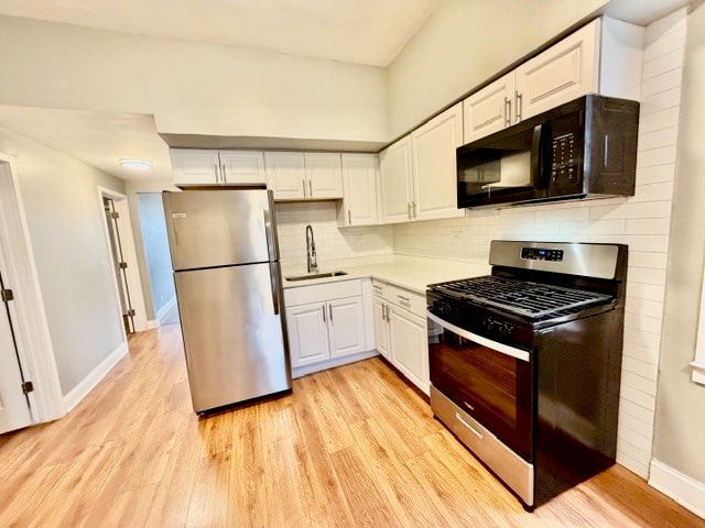 5144 S Hermitage Avenue 2, Chicago, IL 60609