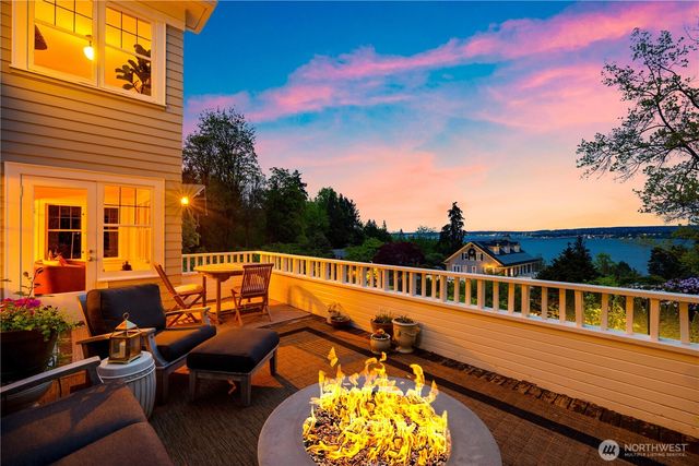 246 Dorffel Drive E, Seattle, WA 98112