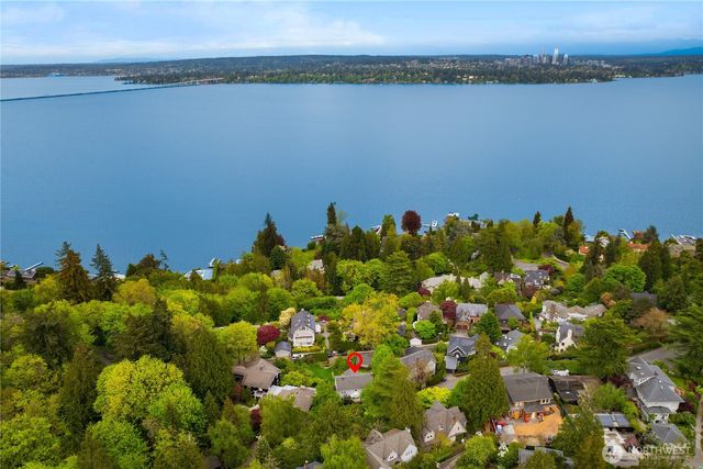 246 Dorffel Drive E, Seattle, WA 98112