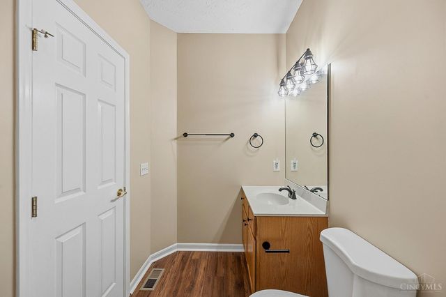 6183 Pondside Drive, Hamilton Twp, OH 45039